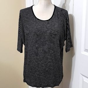 APT. 9 BLACK STRIPED TOP 3/4 SLEEVE SZ L